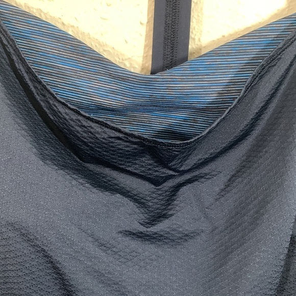 Lululemon CYB Yoga Navy Blue Tank With Attached Bra size M - Picture 2 of 8